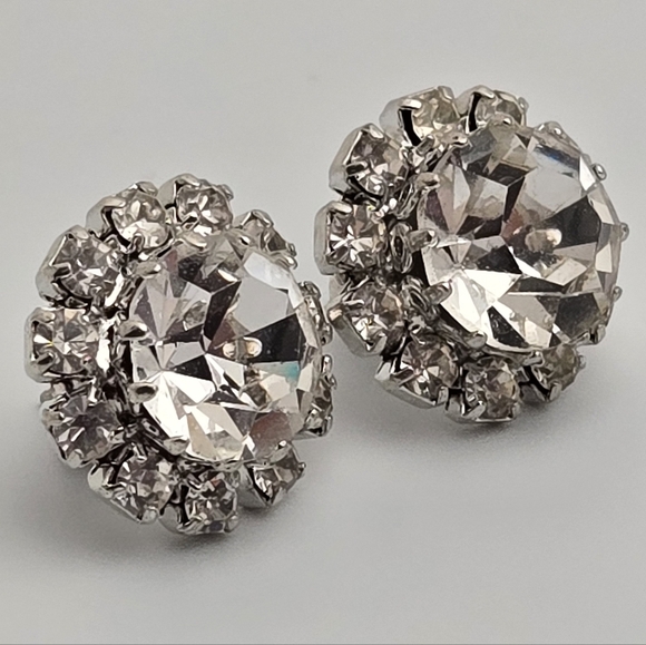 Vintage Crystal Stud Earrings Large Round & Clear Accent Stones 3/4” Bridal - Picture 7 of 9
